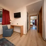 Hotel Garni Maria Theresia 3*