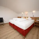 Отель Garni Maria Theresia