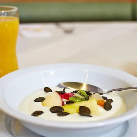 Отель Garni Maria Theresia 3*