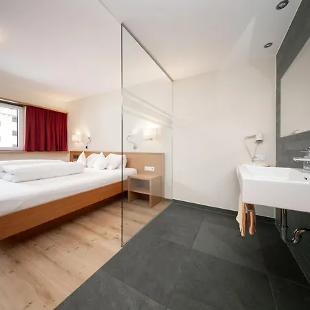 Garni Maria Theresia Отель 3*