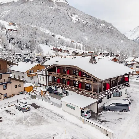 Garni Maria Theresia - Official Oetztal Summer Card Partner ホテル 3*