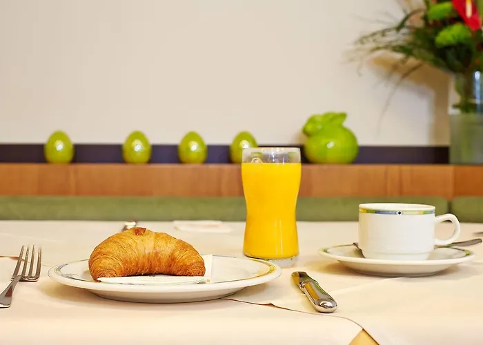 Garni Maria Theresia Ζόλντεν