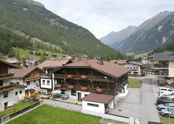 Garni Maria Theresia 3* Sölden