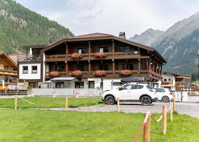 Hotel Garni Maria Theresia Sölden