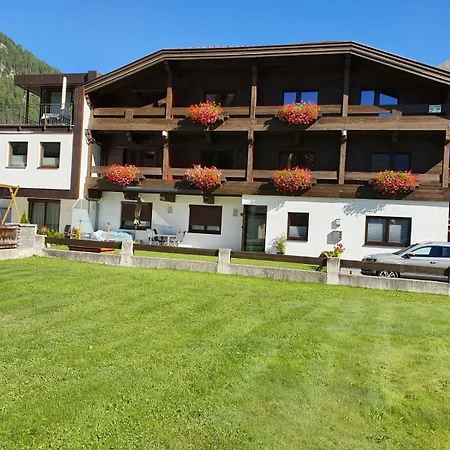 Отель Garni Maria Theresia